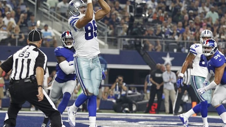Sep 13, 2015; Arlington, TX, USA; Dallas Cowboys tight end Gavin Escobar (89) scores a touchdown in the third quarter against the New York Giants at AT&T Stadium. Mandatory Credit: Tim Heitman-USA TODAY Sports