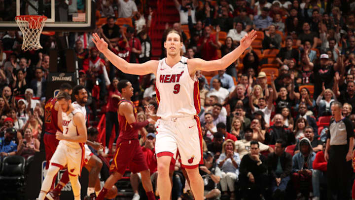 MIAMI, FL - MARCH 27: Kelly Olynyk