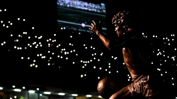 Statue of Diego Armando Maradona at Napoli Stadium (Photo by Andrea Staccioli/Insidefoto/LightRocket via Getty Images)