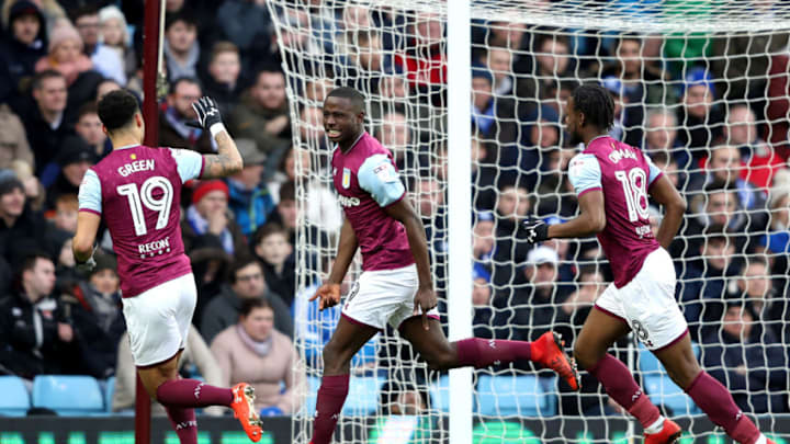 BIRMINGHAM, ENGLAND - JANUARY 06: Keinan Davis (C) of Aston Villa celebrates scoring the opening goal during the The Emirates FA Cup Third Round match between Aston Villa and Peterborough United at Villa Park on January 6, 2018 in Birmingham, England. (Photo by Mark Thompson/Getty Images)