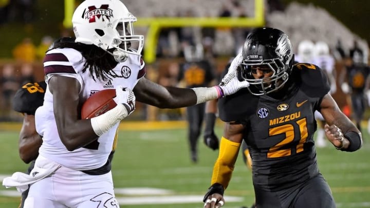 Nov 5, 2015; Columbia, MO, USA; Mississippi State Bulldogs wide receiver De