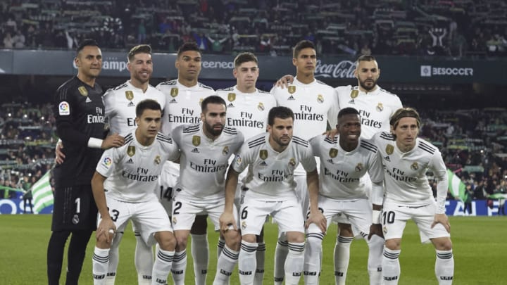 SEVILLE, SPAIN - JANUARY 13: Players of Real Madrid line up for a team photo prior to the La Liga match between Real Betis Balompie and Real Madrid CF at Estadio Benito Villamarin on January 13, 2019 in Seville, Spain. (Photo by Quality Sport Images/Getty Images)