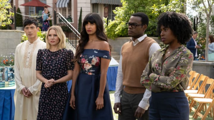 THE GOOD PLACE -- "A Chip Driver Mystery" Episode 406 -- Pictured: (l-r) Manny Jacinto as Jason, Kristen Bell as Eleanor Shellstrop, Jameela Jamil as Tahani Al-Jamil, William Jackson Harper as Chidi Anagonye, Kirby Howell-Baptiste as Simone Garnett -- (Photo by: Colleen Hayes/NBC)