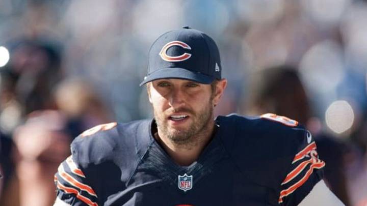 Oct 5, 2014; Charlotte, NC, USA; Chicago Bears quarterback Jay Cutler (6) stands on the sidelines during the fourth quarter against the Carolina Panthers at Bank of America Stadium. The Panthers defeated the Bears 31-24. Mandatory Credit: Jeremy Brevard-USA TODAY Sports