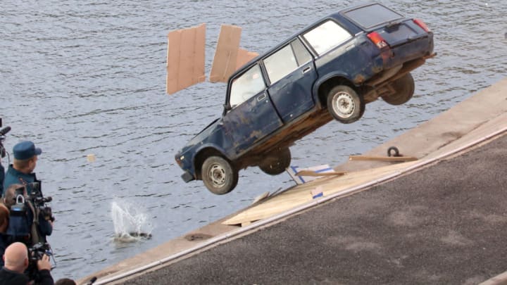 SAINT PETERSBURG, RUSSIA- SEPTEMBER, 29 (RUSSIA OUT) A stuntman with LADA Estate car jumps into the Baltic Sea during the exercises of Russian Emercom Ministry units shown at the International congress Road Safety for the Safety of Life in Saint Petersburg, Russia, on September, 29, 2016. (Photo by Mikhail Svetlov/Getty Images)