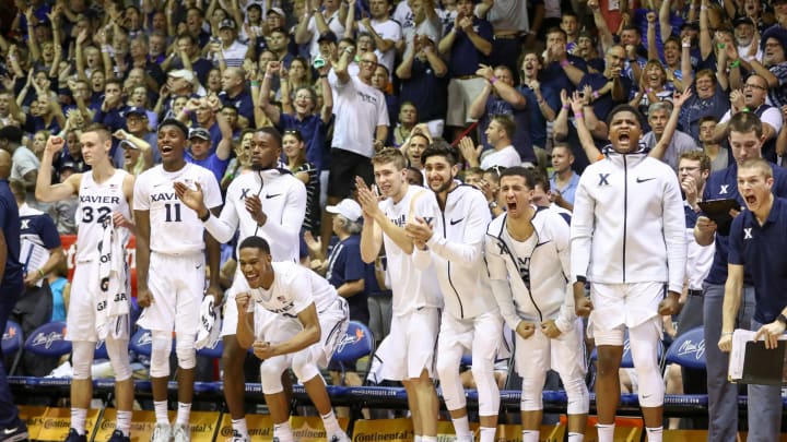 LAHAINA, HI – NOVEMBER 19: The Xavier Musketeers bench erupts. (Photo by Darryl Oumi/Getty Images)