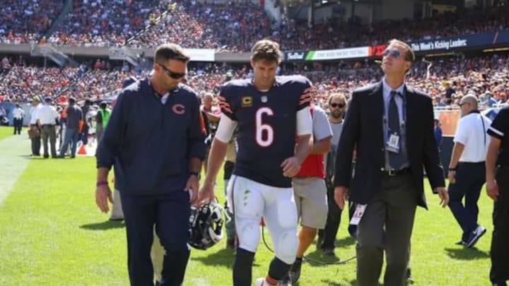 Sep 20, 2015; Chicago, IL, USA; Chicago Bears quarterback Jay Cutler (6) walks off the field after an apparent injury during the first half against the Arizona Cardinals at Soldier Field. Mandatory Credit: Dennis Wierzbicki-USA TODAY Sports
