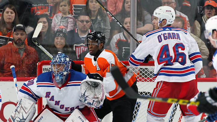 PHILADELPHIA, PA – APRIL 07: Wayne Simmonds #17 of the Philadelphia Flyers battles in the crease against Henrik Lundqvist #30 and Rob O’Gara #46 of the New York Rangers on April 7, 2018 at the Wells Fargo Center in Philadelphia, Pennsylvania. (Photo by Len Redkoles/NHLI via Getty Images)