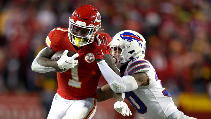 Ball, gloves from game-winning catch vs Bills arrive in Canton