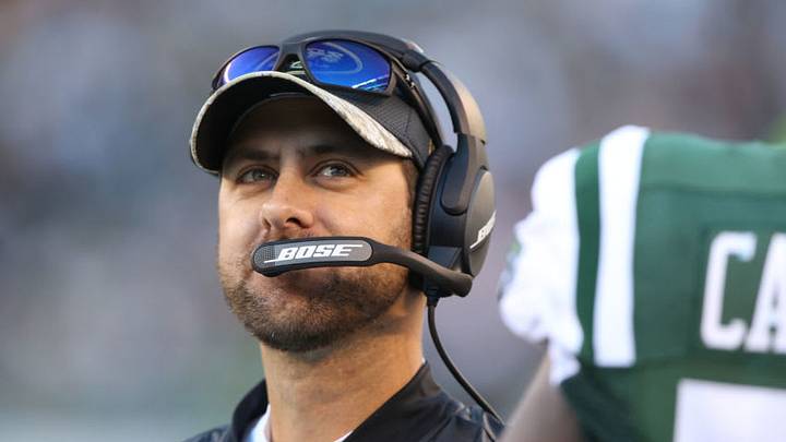 EAST RUTHERFORD, NJ - NOVEMBER 13: Quarterbacks Coach Kevin Patullo of the New York Jets calls a play against the Los Angeles Rams at MetLife Stadium on November 13, 2016 in East Rutherford, New Jersey. (Photo by Al Pereira/Getty Images)