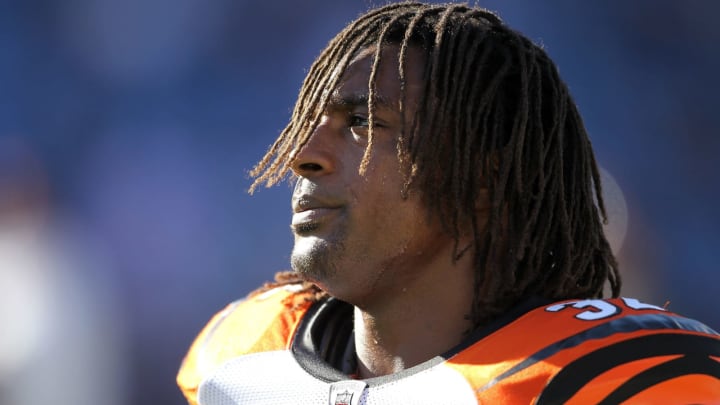 NASHVILLE, TN – NOVEMBER 06: Cedric Benson #32 of the Cincinnati Bengals stretches before the NFL game against the Tennessee Titans at LP Field on November 6, 2011 in Nashville, Tennessee. (Photo by Andy Lyons/Getty Images)