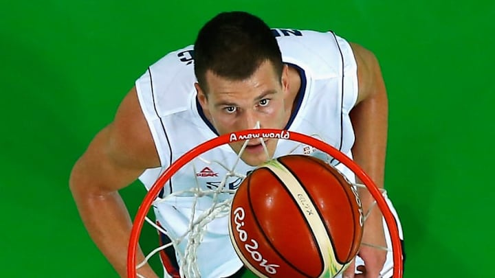RIO DE JANEIRO, BRAZIL - AUGUST 08: Nemanja Nedovic #11 of Serbia watches the ball during the Men's Basketball preliminary round Pool A game against Australia on Day 3 of the Rio 2016 Olympic Games at the Carioca Arena 1 on August 8, 2016 in Rio de Janeiro, Brazil. (Photo by Pool/Getty Images)