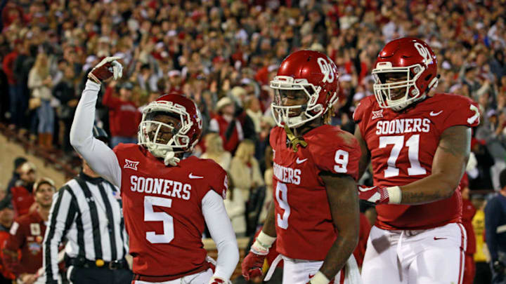 NORMAN, OK - OCTOBER 28: Wide receiver Marquise Brown