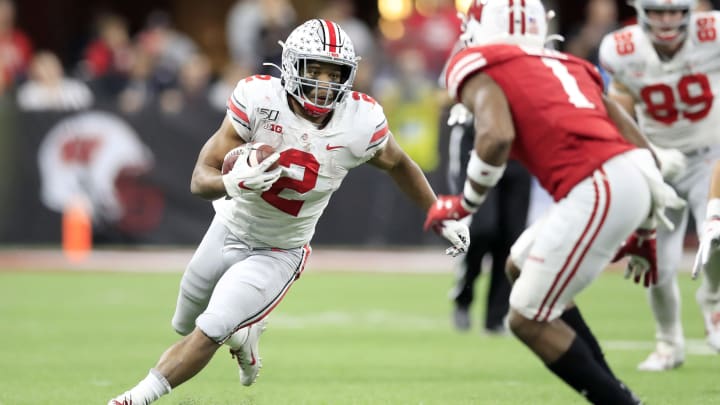 INDIANAPOLIS, INDIANA – DECEMBER 07: J.K. Dobbins #2 of the Ohio State Buckeyes runs with the ball in the BIG Ten Football Championship Game against the Wisconsin Badgers at Lucas Oil Stadium on December 07, 2019 in Indianapolis, Indiana. (Photo by Andy Lyons/Getty Images)