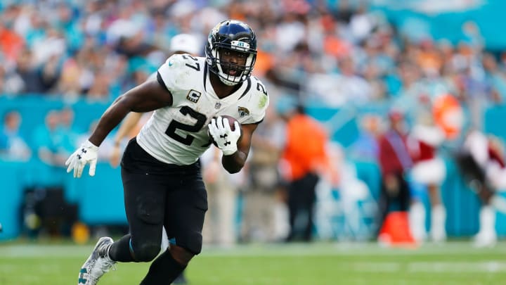 MIAMI, FLORIDA – DECEMBER 23: Leonard Fournette #27 of the Jacksonville Jaguars carries the ball against the Miami Dolphins in the second half at Hard Rock Stadium on December 23, 2018 in Miami, Florida. (Photo by Michael Reaves/Getty Images)