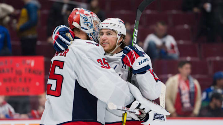 Darcy Kuemper, T.J. Oshie, Washington Capitals Mandatory Credit: Bob Frid-USA TODAY Sports
