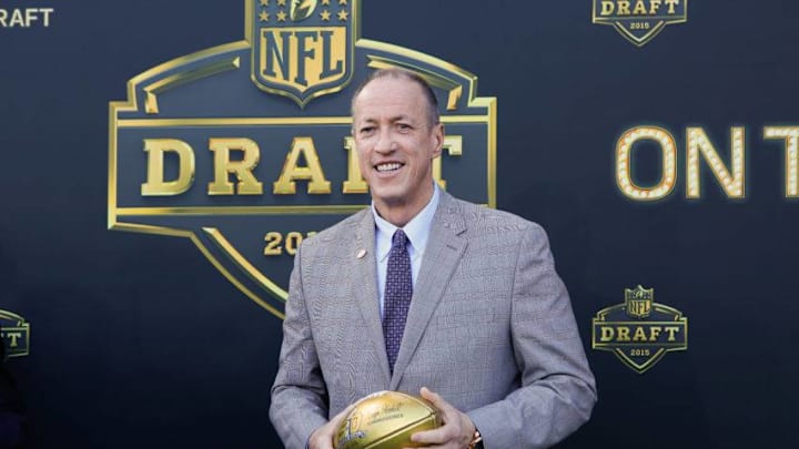 CHICAGO, IL - APRIL 30: Jim Kelly, former QB of the Buffalo Bills arrives on the gold carpet for the first round of the 2015 NFL Draft at the Auditorium Theatre of Roosevelt University on April 30, 2015 in Chicago, Illinois. (Photo by Kena Krutsinger/Getty Images)