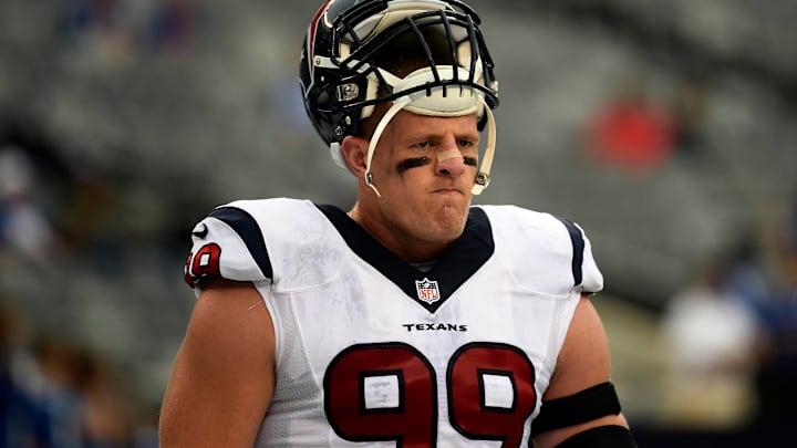 EAST RUTHERFORD, NJ – SEPTEMBER 21: J.J. Watt (Photo by Alex Goodlett/Getty Images)