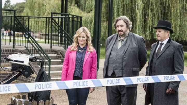 Programme Name: Shakespeare and Hathaway Series 2 - TX: n/a - Episode: Shakespeare and Hathaway Series 2 - ep 1 - Outrageous Fortune (No. 1) - Picture Shows: Lu Shakespeare (JO JOYNER), Frank Hathaway (MARK BENTON), George Gonzalo (MICHAEL MALONEY) - (C) BBC - Photographer: Gary Moyes