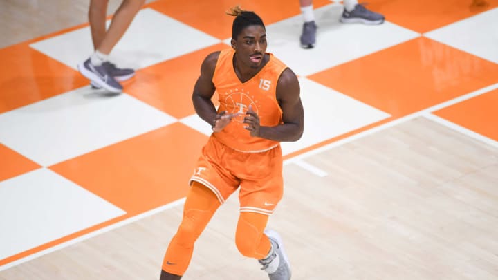 Tennessee’s Jahmai Mashack (15) participates in a drill during a Tennessee men’s basketball practice in Pratt Pavilion, Wednesday, Sept. 29, 2021.Basketball0929 0265