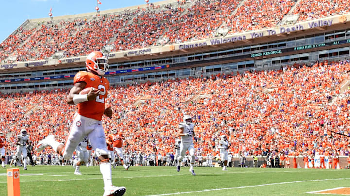 CLEMSON, SC - SEPTEMBER 01: Quarterback Kelly Bryant #2 of the Clemson Tigers runs in a 35 yard touchdown in the third quarter of the Tigers' football game against the Furman Paladins at Clemson Memorial Stadium on September 1, 2018 in Clemson, South Carolina. (Photo by Mike Comer/Getty Images)