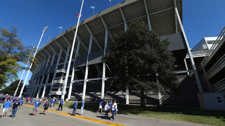 LEXINGTON, KY - SEPTEMBER 14: A general view of the Louisville Cardinals game against the Kentucky Wildcats at Commonwealth Stadium on September 14, 2013 in Lexington, Kentucky. (Photo by Andy Lyons/Getty Images)