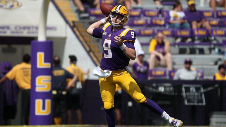 BATON ROUGE, LOUISIANA – OCTOBER 05: Quarterback Joe Burrow #9 of the LSU Tigers looks to throw ball against the Utah State Aggiesat Tiger Stadium on October 05, 2019 in Baton Rouge, Louisiana. (Photo by Chris Graythen/Getty Images)