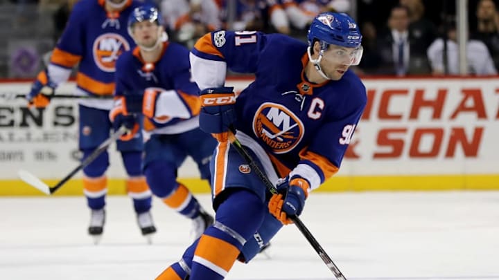 NEW YORK, NEW YORK - DECEMBER 16: Top FanDuel NHL pick on Monday, January 15th 2018, John Tavares #91 of the New York Islanders takes the puck. (Photo by Elsa/Getty Images)