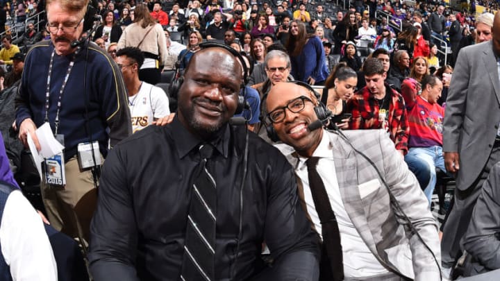 LOS ANGELES, CA - DECEMBER 25 Shaquille O'Neal and Kenny Smith during the game between the Los Angeles Lakers and the Minnesota Timberwolves on December 25, 2017 at STAPLES Center in Los Angeles, California. NOTE TO USER: User expressly acknowledges and agrees that, by downloading and/or using this Photograph, user is consenting to the terms and conditions of the Getty Images License Agreement. Mandatory Copyright Notice: Copyright 2017 NBAE (Photo by Andrew D. Bernstein/NBAE via Getty Images)