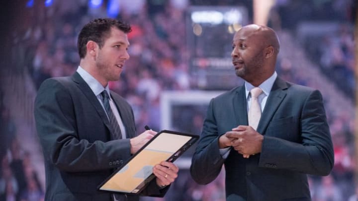 Dec 12, 2016; Sacramento, CA, USA; Los Angeles Lakers head coach Luke Walton and assistant head coach Brian Shaw chat before the game against the Sacramento Kings at Golden 1 Center. Mandatory Credit: Ed Szczepanski-USA TODAY Sports