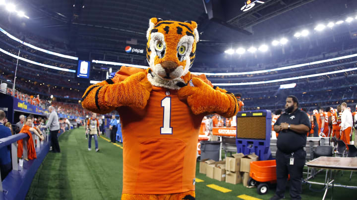 ARLINGTON, TEXAS – DECEMBER 29: The Clemson Tigers mascot reacts on the sideline in the second half against the Notre Dame Fighting Irish during the College Football Playoff Semifinal Goodyear Cotton Bowl Classic at AT&T Stadium on December 29, 2018 in Arlington, Texas. (Photo by Ron Jenkins/Getty Images)