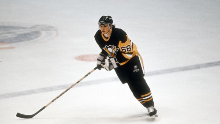 EAST RUTHERFORD, NJ – CIRCA 1991: Jaromír Jágr of the Pittsburgh Penguins skates against the New Jersey Devils during an NHL Hockey game circa 1991 at the Brendan Byrne Arena in East Rutherford, New Jersey. Jágr’s playing career went from 1988-2020. (Photo by Focus on Sport/Getty Images)