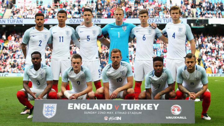 MANCHESTER, ENGLAND - MAY 22: England squad pose for photos during the International Friendly match between England and Turkey at Etihad Stadium on May 22, 2016 in Manchester, England. (Photo by Alex Livesey/Getty Images)