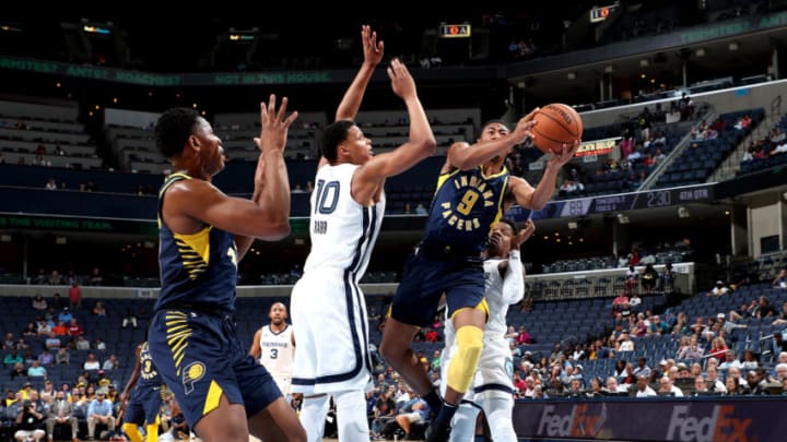 MEMPHIS, TN - OCTOBER 6: Elijah Stewart #9 of the Indiana Pacers handles the ball against the Memphis Grizzlies during a pre-season game on October 6, 2018 at FedExForum in Memphis, Tennessee. NOTE TO USER: User expressly acknowledges and agrees that, by downloading and or using this Photograph, user is consenting to the terms and conditions of the Getty Images License Agreement. Mandatory Copyright Notice: Copyright 2018 NBAE (Photo by Joe Murphy/NBAE via Getty Images)