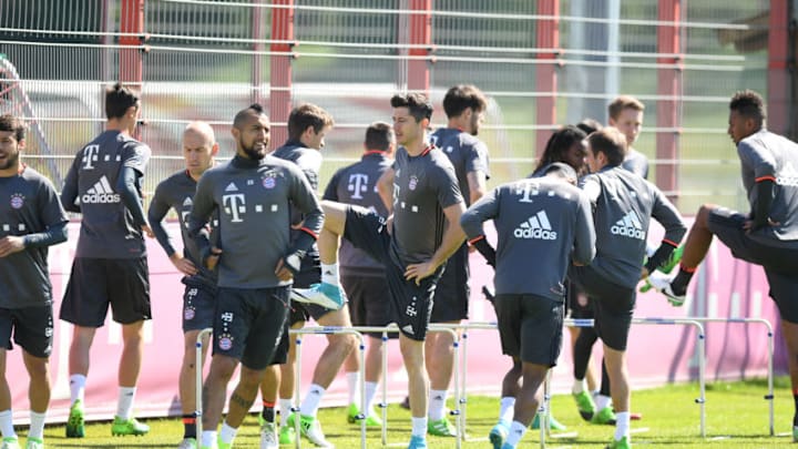 MUNICH, GERMANY - APRIL 24: The team in action during a training session of FC Bayern Muenchen on April 24, 2017 in Munich, Germany. (Photo by L. Preiss/Getty Images for FC Bayern )