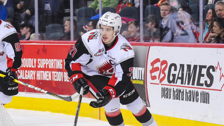 Brett Howden #21 of the Moose Jaw Warriors (Photo by Derek Leung/Getty Images)