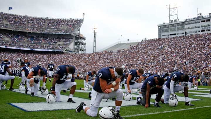 DFS CFB: STATE COLLEGE, PA - SEPTEMBER 01: Trace McSorley #9 of the Penn State Nittany Lions prays before the game against the Appalachian State Mountaineers on September 1, 2018 at Beaver Stadium in State College, Pennsylvania. (Photo by Justin K. Aller/Getty Images)