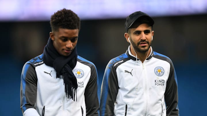 MANCHESTER, ENGLAND - FEBRUARY 10: Demarai Gray and Riyad Mahrez of Leicester City speak ahead of the Premier League match between Manchester City and Leicester City at Etihad Stadium on February 10, 2018 in Manchester, England. (Photo by Michael Regan/Getty Images)