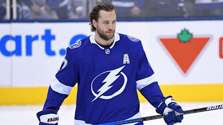 TORONTO, ON – MARCH 11: Tampa Bay Lightning Defenceman Victor Hedman (77) in warmups prior to the regular season NHL game between the Tampa Bay Lightning and Toronto Maple Leafs on March 11, 2019 at Scotiabank Arena in Toronto, ON. (Photo by Gerry Angus/Icon Sportswire via Getty Images)