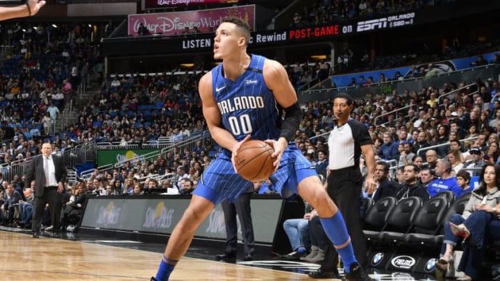 ORLANDO, FL - JANUARY 16: Aaron Gordon #00 of the Orlando Magic handles the ball against the Minnesota Timberwolves on January 16, 2018 at Amway Center in Orlando, Florida. NOTE TO USER: User expressly acknowledges and agrees that, by downloading and or using this photograph, User is consenting to the terms and conditions of the Getty Images License Agreement. Mandatory Copyright Notice: Copyright 2018 NBAE (Photo by Fernando Medina/NBAE via Getty Images)