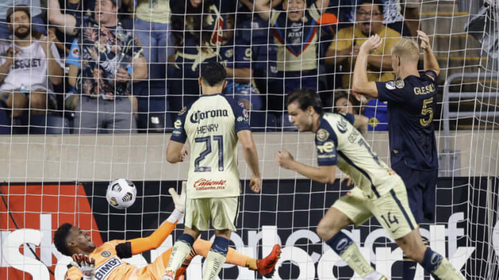 Henry Martín (#21) watches as a 79th-minute shot by Nicolás Benedetti (#14) bounces past Union keeper Andre Blake to give América a 1-0 lead. (Photo by Tim Nwachukwu/Getty Images)
