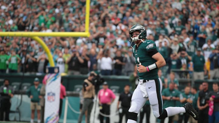 PHILADELPHIA, PA - OCTOBER 08: Carson Wentz