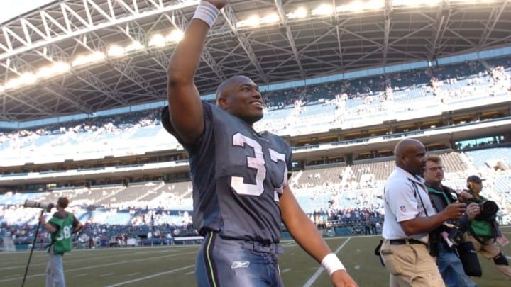 SEATTLE - SEPTEMBER 24: Shaun Alexander #37 of the Seattle Seahawks waves to the crowd as he leaves the field after the game against the New York Giants at Qwest Field on September 24, 2006 in Seattle, Washington. The Seahawks defeated the GIANTS 42-30. (Photo by Larry French/Getty Images)