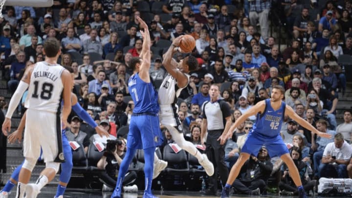 SAN ANTONIO, TX - OCTOBER 29: DeMar DeRozan #10 of the San Antonio Spurs shoots the ball against the Dallas Mavericks on October 29, 2018 at the AT&T Center in San Antonio, Texas. NOTE TO USER: User expressly acknowledges and agrees that, by downloading and or using this photograph, user is consenting to the terms and conditions of the Getty Images License Agreement. Mandatory Copyright Notice: Copyright 2018 NBAE (Photos by Mark Sobhani/NBAE via Getty Images)