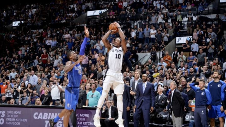 SAN ANTONIO, TX - OCTOBER 29: DeMar DeRozan #10 of the San Antonio Spurs shoots the ball against the Dallas Mavericks on October 29, 2018 at the AT&T Center in San Antonio, Texas. NOTE TO USER: User expressly acknowledges and agrees that, by downloading and or using this photograph, user is consenting to the terms and conditions of the Getty Images License Agreement. Mandatory Copyright Notice: Copyright 2018 NBAE (Photos by Mark Sobhani/NBAE via Getty Images)