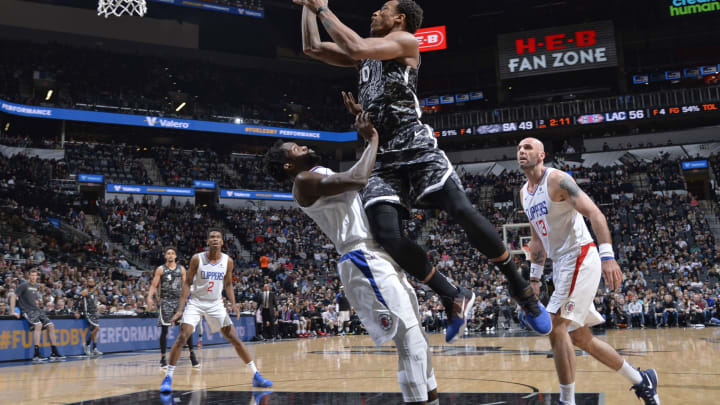 SAN ANTONIO, TX – JANUARY 20: DeMar DeRozan #10 of the San Antonio Spurs goes to the basket against the LA Clippers (Photos by Mark Sobhani/NBAE via Getty Images)