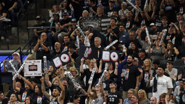 San Antonio Spurs fans (Photo by Ronald Cortes/Getty Images) *** local caption ***