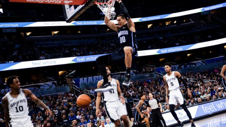 ORLANDO, FLORIDA - NOVEMBER 15: Aaron Gordon #00 of the Orlando Magic dunks against the San Antonio Spurs in first the quarter at Amway Center (Photo by Harry Aaron/Getty Images)