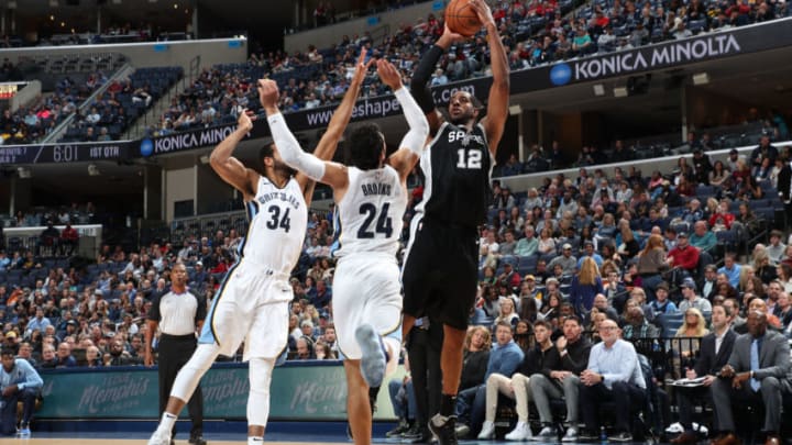 MEMPHIS, TN - DECEMBER 1: LaMarcus Aldridge #12 of the San Antonio Spurs shoots the ball against the Memphis Grizzlies on December 1, 2017 at FedExForum in Memphis, Tennessee. NOTE TO USER: User expressly acknowledges and agrees that, by downloading and or using this photograph, User is consenting to the terms and conditions of the Getty Images License Agreement. Mandatory Copyright Notice: Copyright 2017 NBAE (Photo by Joe Murphy/NBAE via Getty Images)
