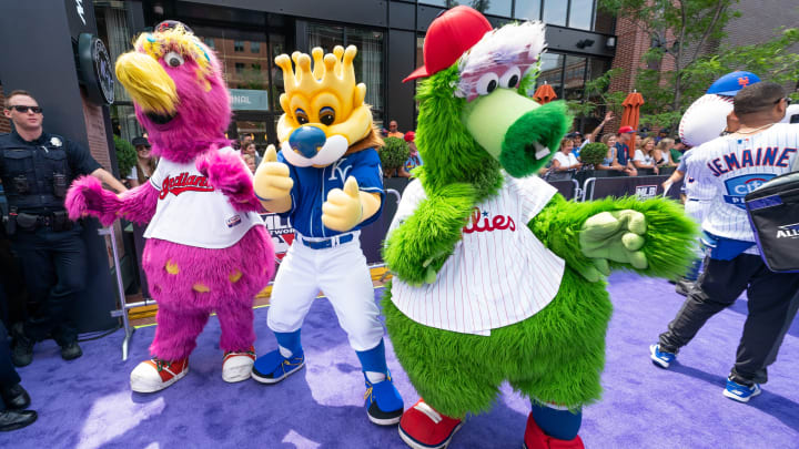 Cleveland Indians: Slider the mascot staying with Guardians